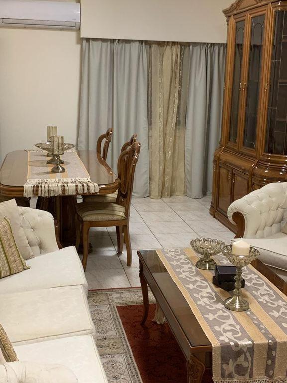 לרנקה Tony'S Boutique Apartment מראה חיצוני תמונה