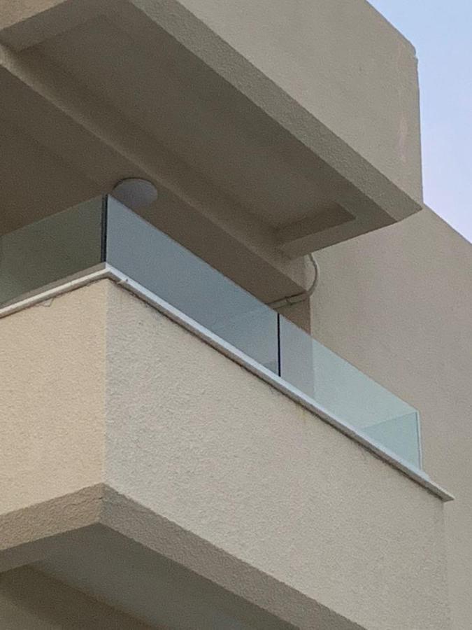 לרנקה Tony'S Boutique Apartment מראה חיצוני תמונה
