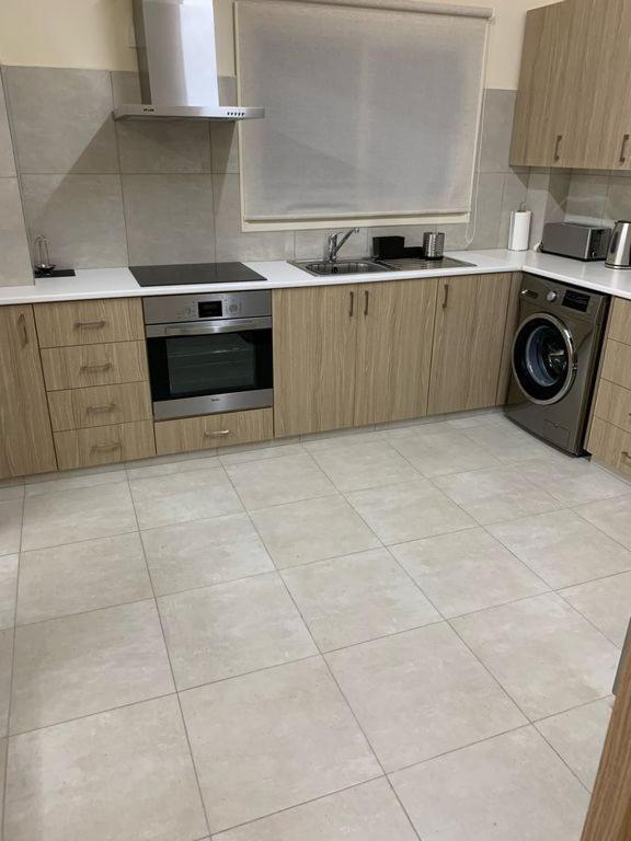 לרנקה Tony'S Boutique Apartment מראה חיצוני תמונה